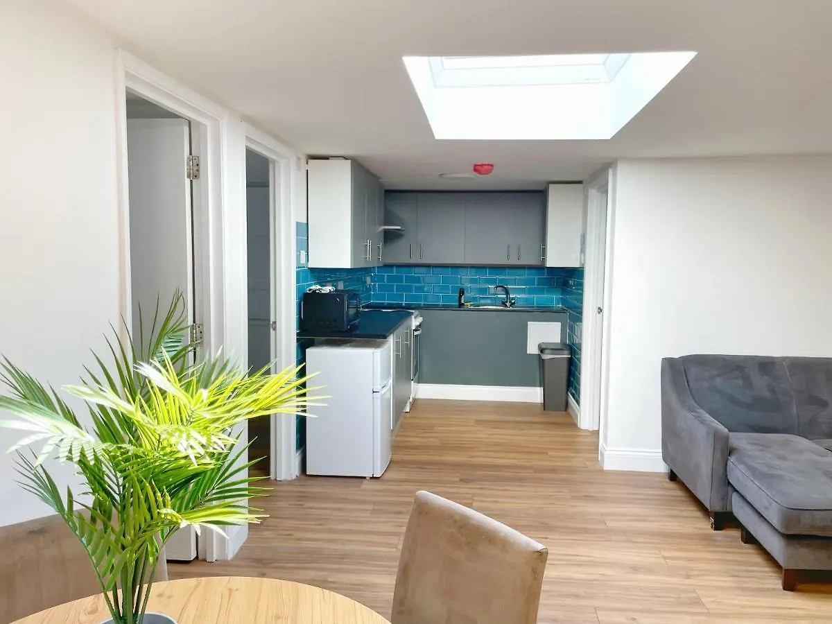 Prime Woolwich 2 Bed Gem Apartment London 0*,